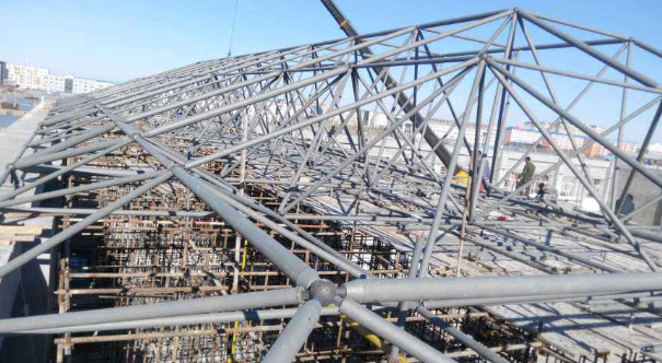 四川细数网架装配中抉择应用钢结构对室第的优势